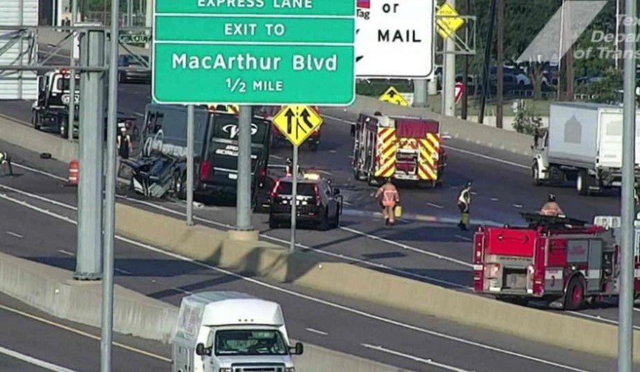 stories/accident-irving-101124.jpg