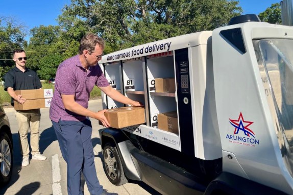 stories/autonomous-food-delivery.jpg
