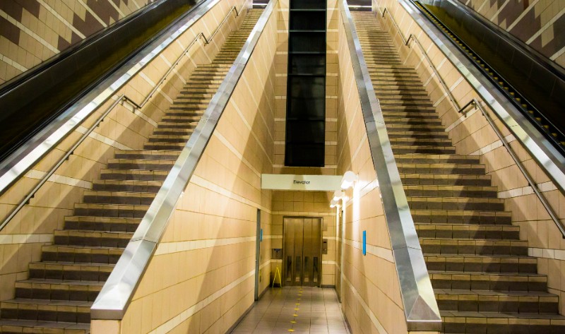 stories/cityplace-escalations.jpg
