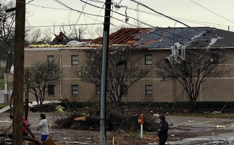stories/damaged-bldgs-by-tornado2025.jpg
