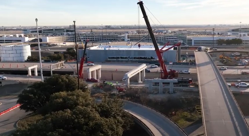stories/dfwairport-bridge-near-complete.jpg