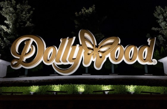 stories/dollywood-sign.jpg