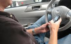 stories/driving_texting.jpg