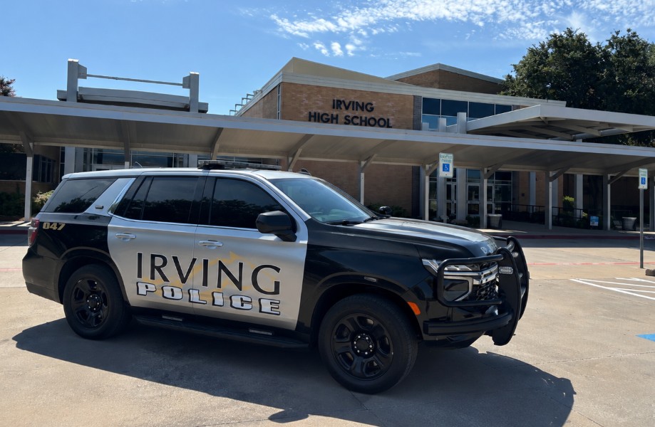 stories/irving-pd-at-irving-high_1785883930.jpg