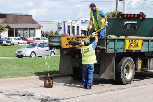 stories/irving-pothole-hotline.jpg