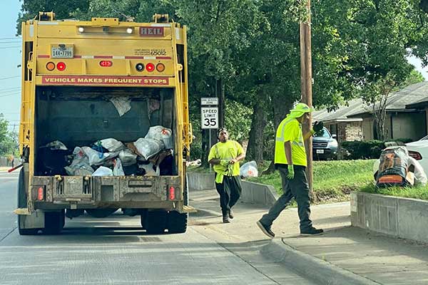 stories/irving-trash-pickup-072023.jpg