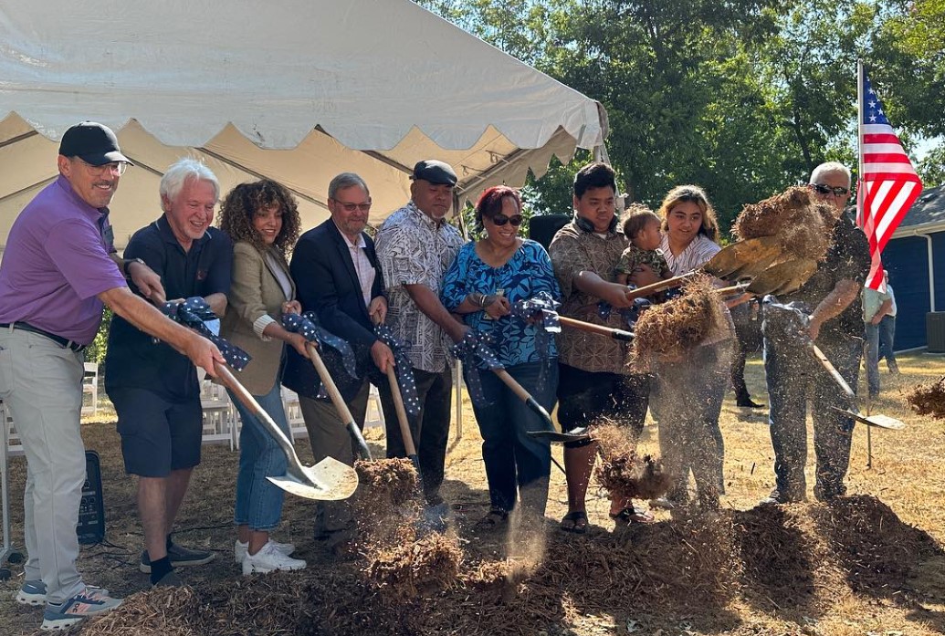 stories/lelea-groundbreaking.jpg