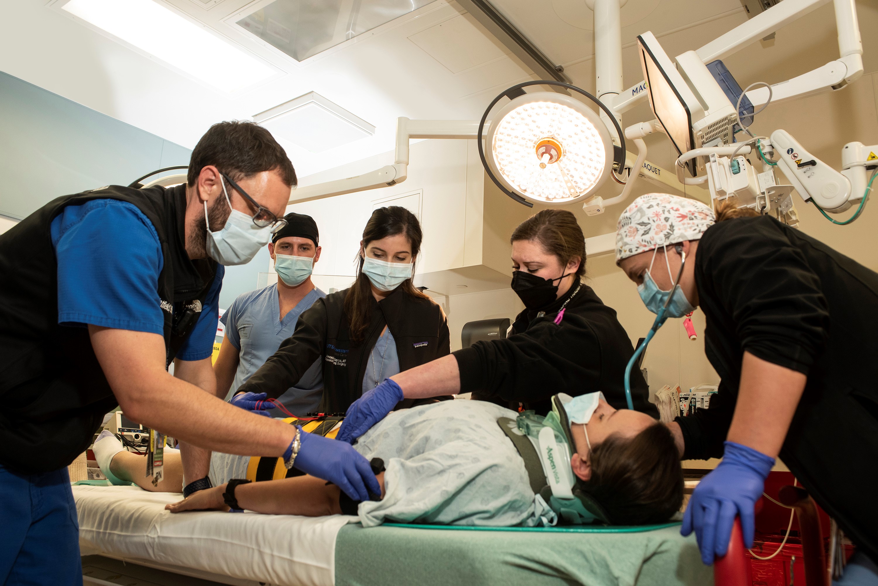 stories/parkland_trauma_team.jpg