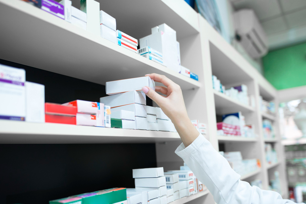 stories/shelf-drug-store.jpg