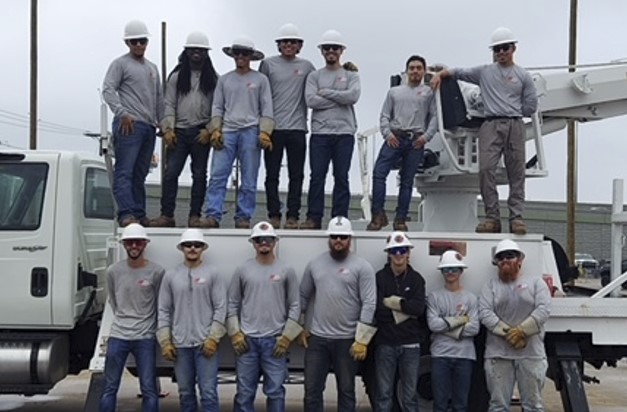 stories/tulsa-welding-irving-first-grads.jpg