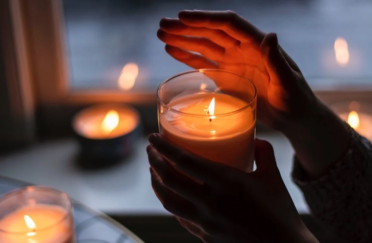 Online Memorials Company: Honoring Lives in the Digital Age