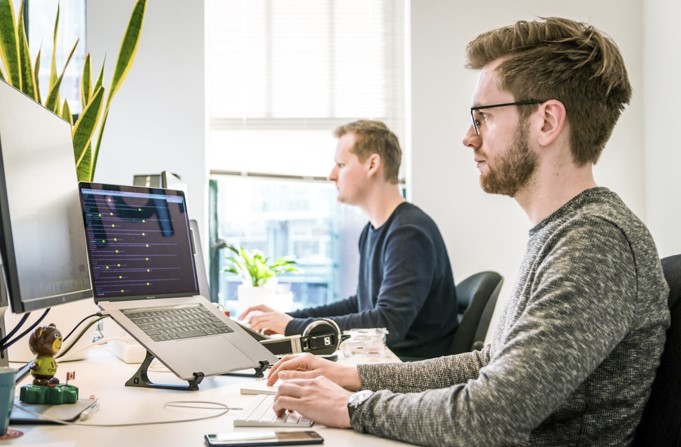 How to Find the Right Software Development Outsourcing Partner: Key Considerations and Tips