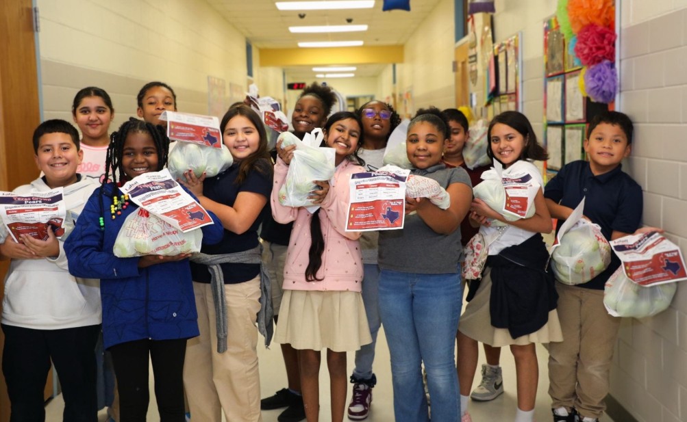Five Irving Elementary Schools Awarded Fresh Fruit and Vegetable Grant