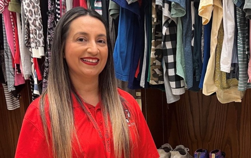Parent Liaison at MacArthur High School Honored for Outstanding Community Service