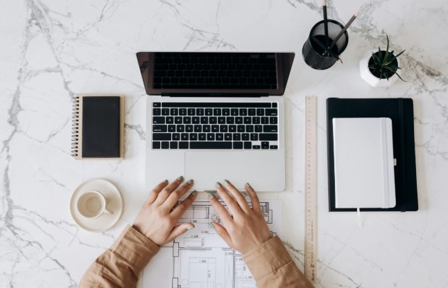 10 Best AI Form Builders to Try in 2025 (Ranked by Smart Features)